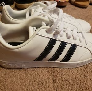 Adidas Sneakers